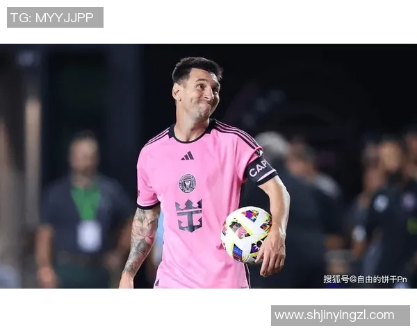 足球明星的独特魅力与成功之道探秘及其对球迷的影响分析